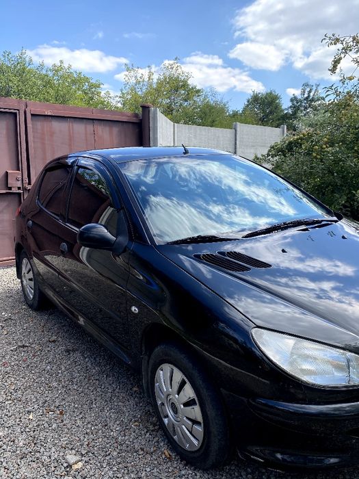 Продам I Peugeot 206 .