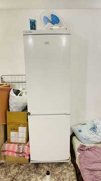 Двухкамерный Холодильник Zanussi (184 См)