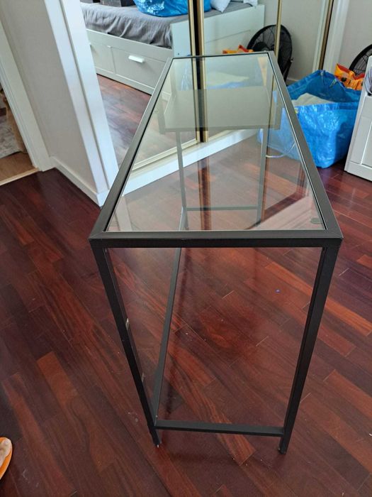 Secretária VITTSJO IKEA preto metálica com tampo de vidro