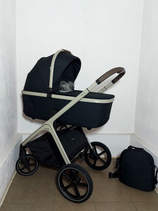 РОЗПРОДАЖКоляска новинка 2025 року CARRELLO VECTOR надлегка10.8кгШОУРУ