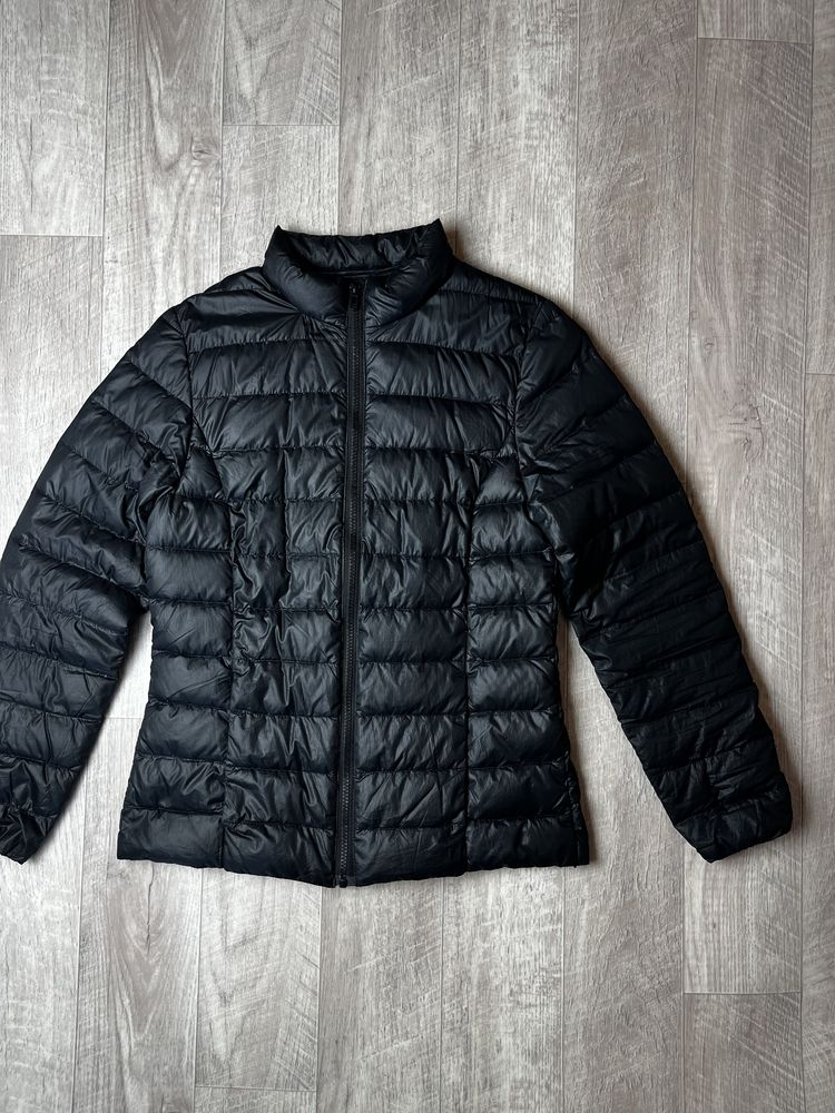Микропуховик H&M размер S оригинал куртка женская чёрная весенняя