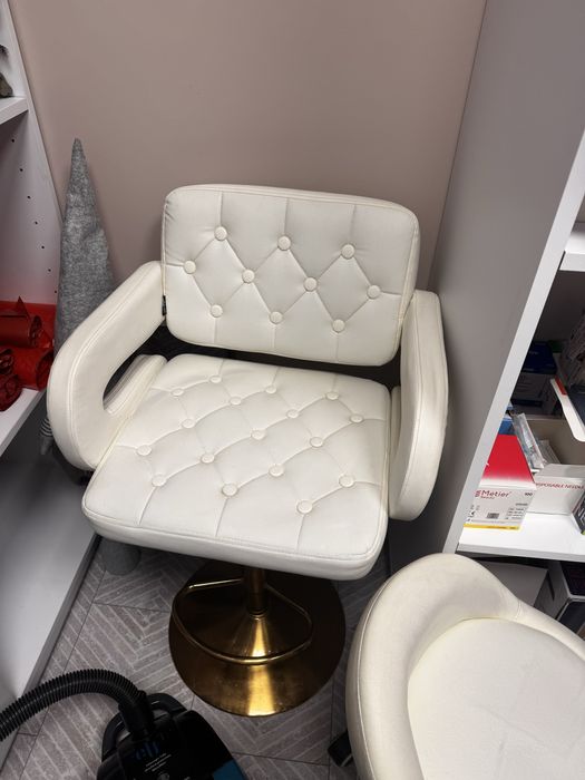 Oddam za darmo hoker i taboret