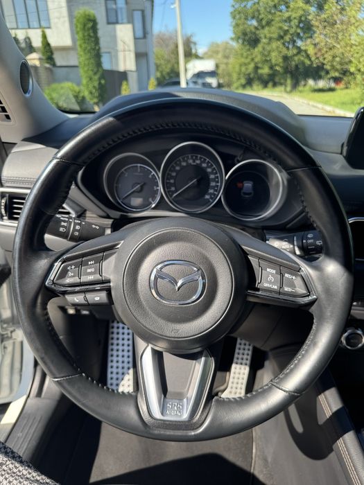 Mazda CX-5 Black in White