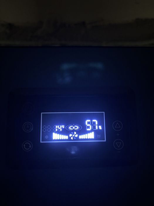 Pochłaniacz wilgoci Osuszacz powietrza budowlany wynajem osuszanie