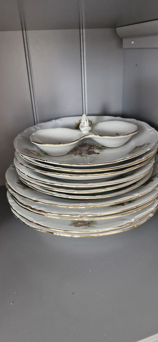Chodzież porcelana komplet obiadowy ze złotym rantem