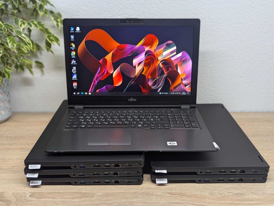 ОПТ Ноутбук Б/В Fujitsu LifeBook U7510: i5-10210U/16gb/256gb (F201)