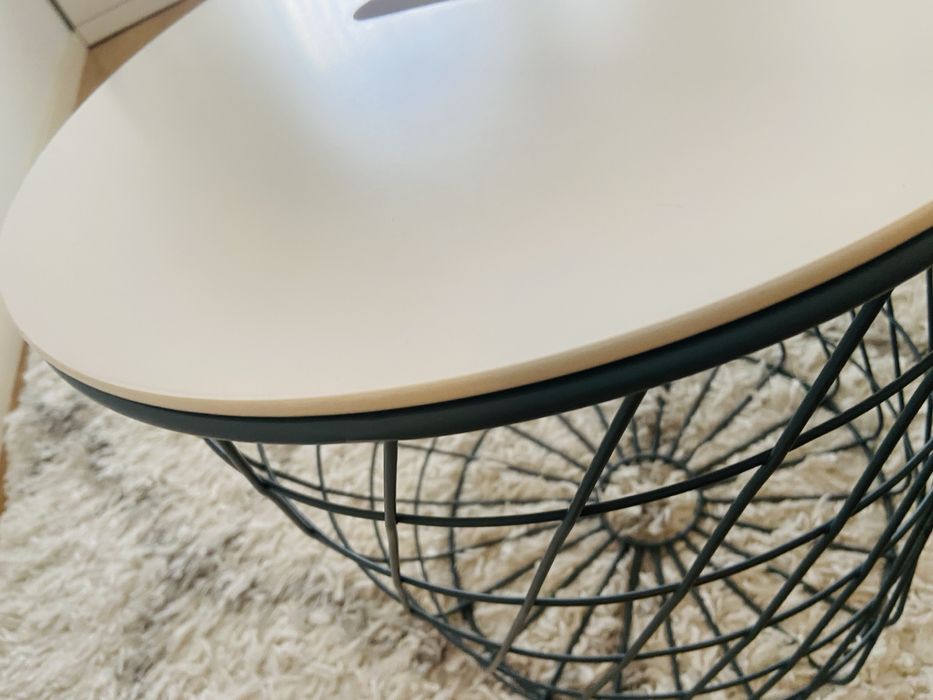 Mesa com arrumacao IKEA