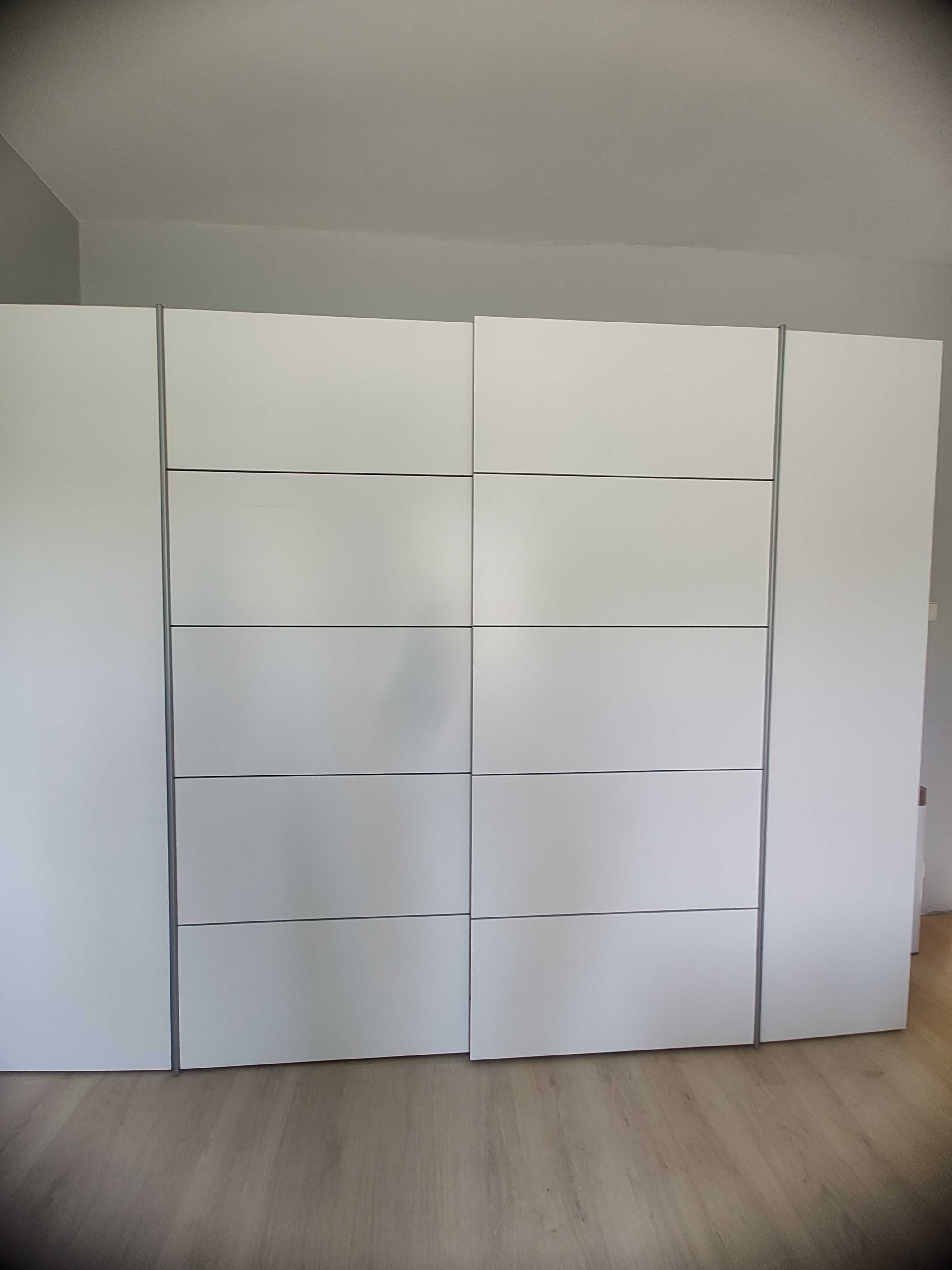 Szafa 2xdrzwi otwierane + 2xdrzwi przesuwne