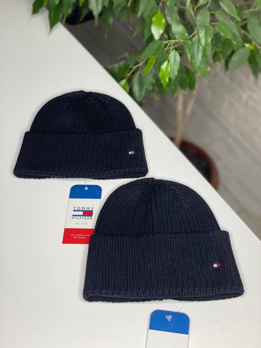 Мужская шапка TOMMY HILFIGER зимняя теплая двухслойная черная/синяя