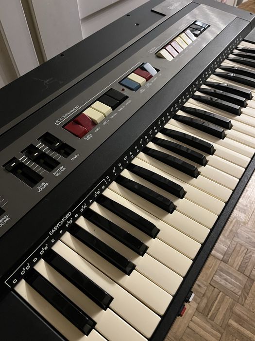 Organy Farfisa Bravo