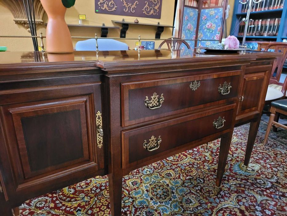 Aparador antigo - óptimo estado e qualidade