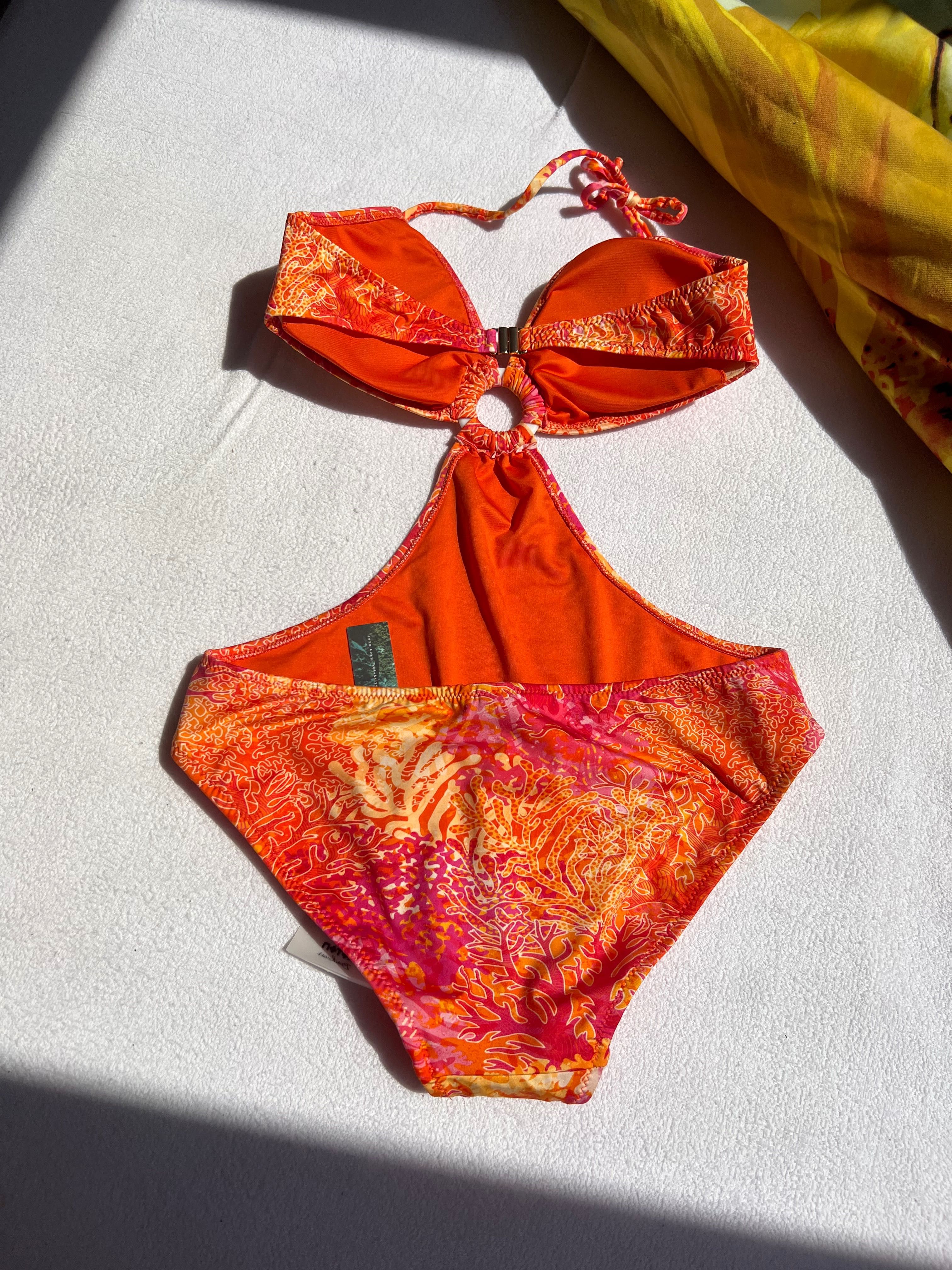 Strój typu Monokini firmy Sahikaercumen