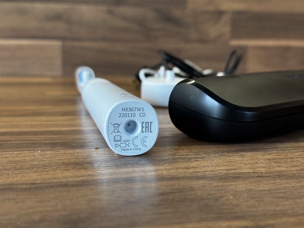 Szczoteczka soniczna Philips seria 3000 Nowe