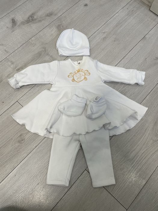 Костюм на хрещення дівчинки