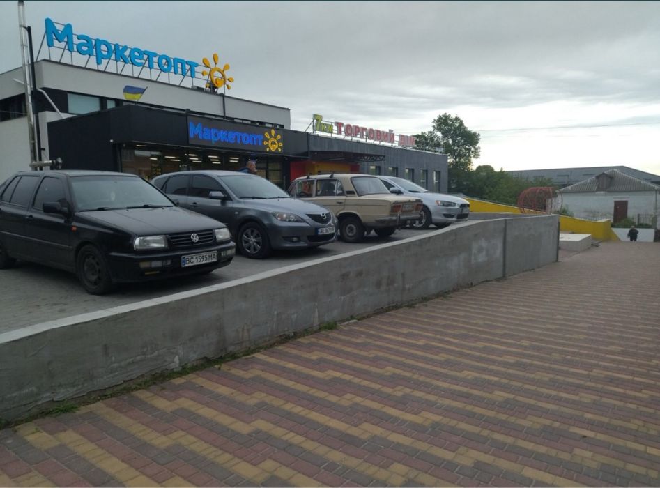 Сдам в аренду 1200 кв