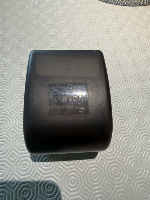 OMORON RS3 aparelho tensão