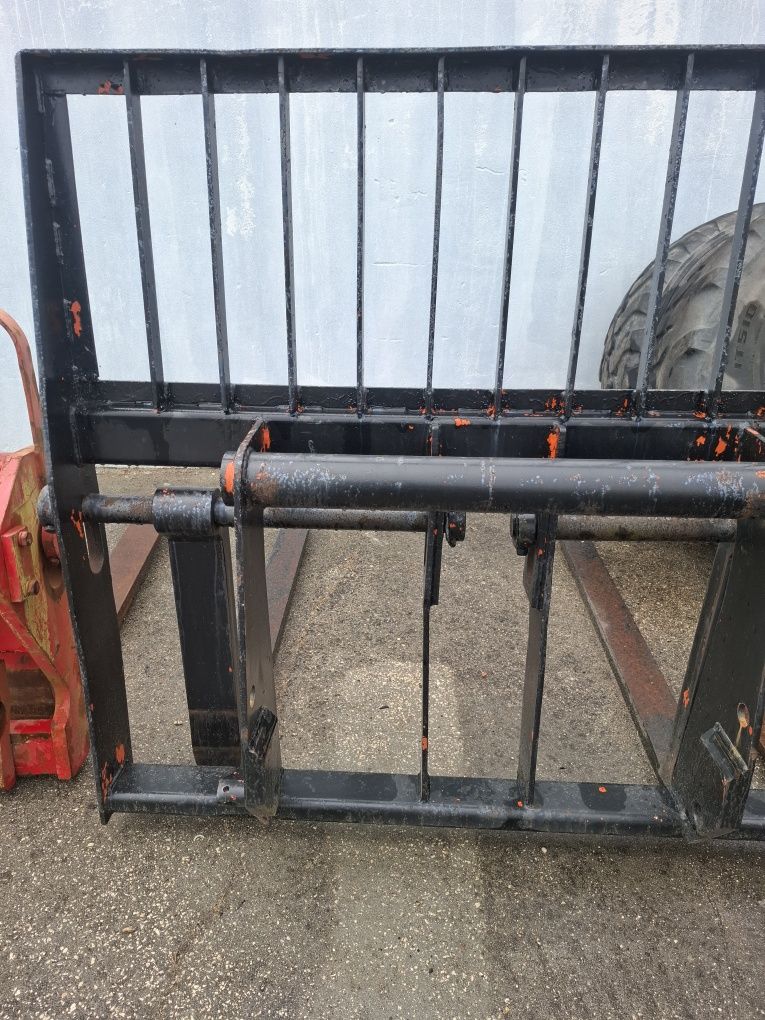 Garfos  engate manitou e bobcat