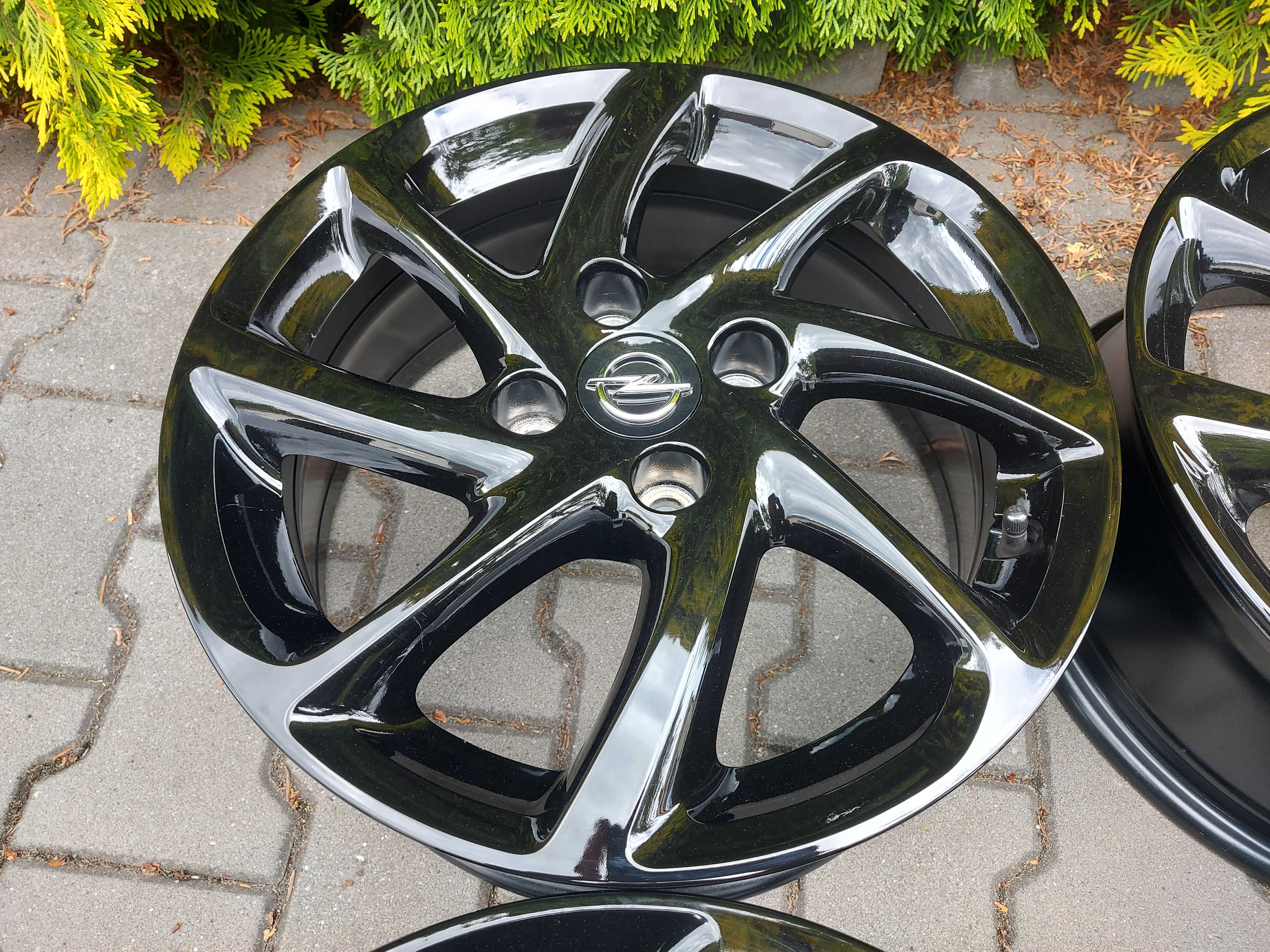 Felgi 16x6.5J_ et38_ 4x108_ Opel Corsa F_ OE_ Black 2022rok