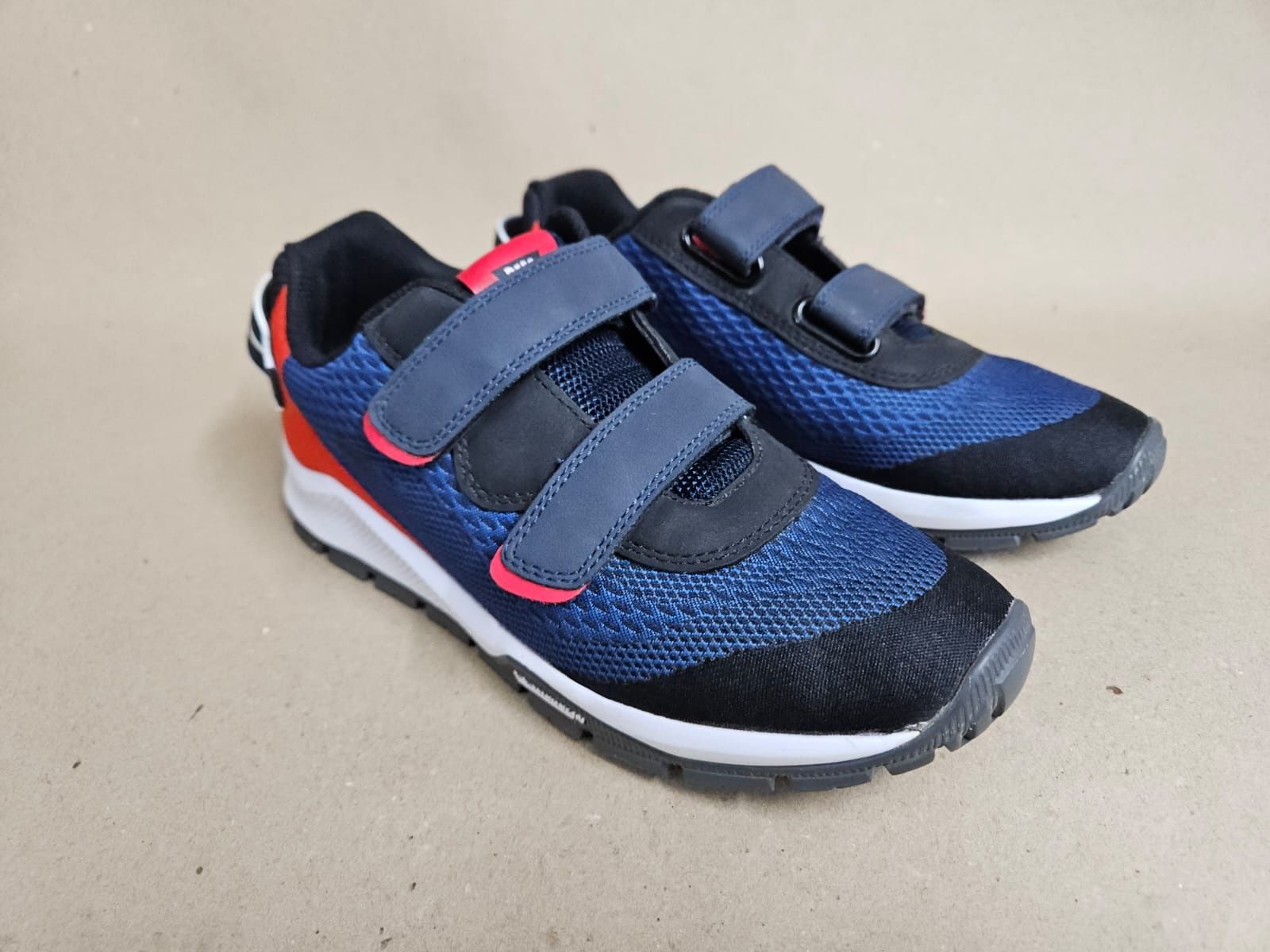 Sneakersy Primigi Tess Maglia 37