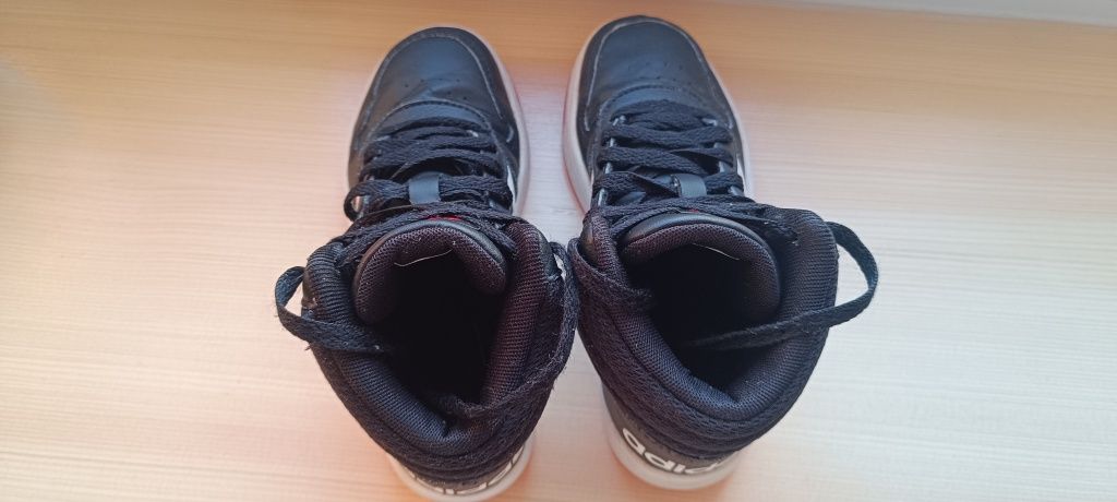 Adidasy dla chłopca