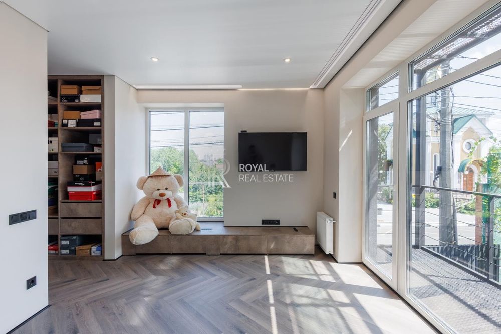 Продаж будинку Київ 4к 142м2 Русанівські Сади Дніпровський