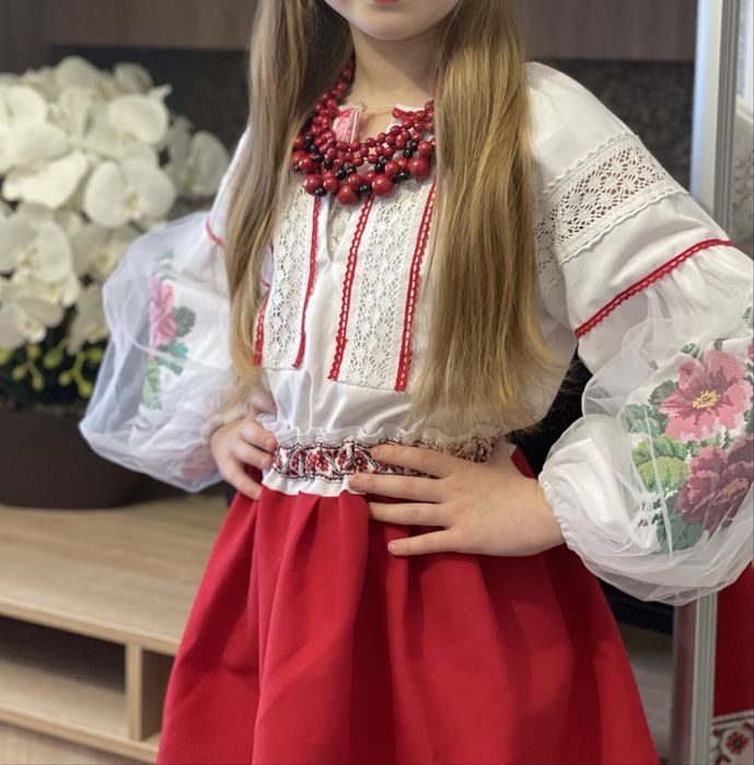 Вишитанка ручної роботи та спідничка ( комплект) розмір 36, ціна 450