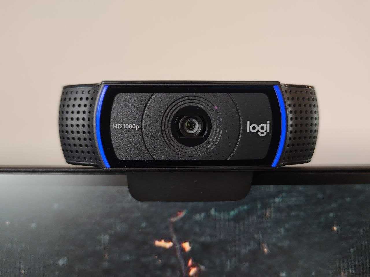 Веб-камера Logitech webcam HD Pro C920 Full HD (1920x1080)