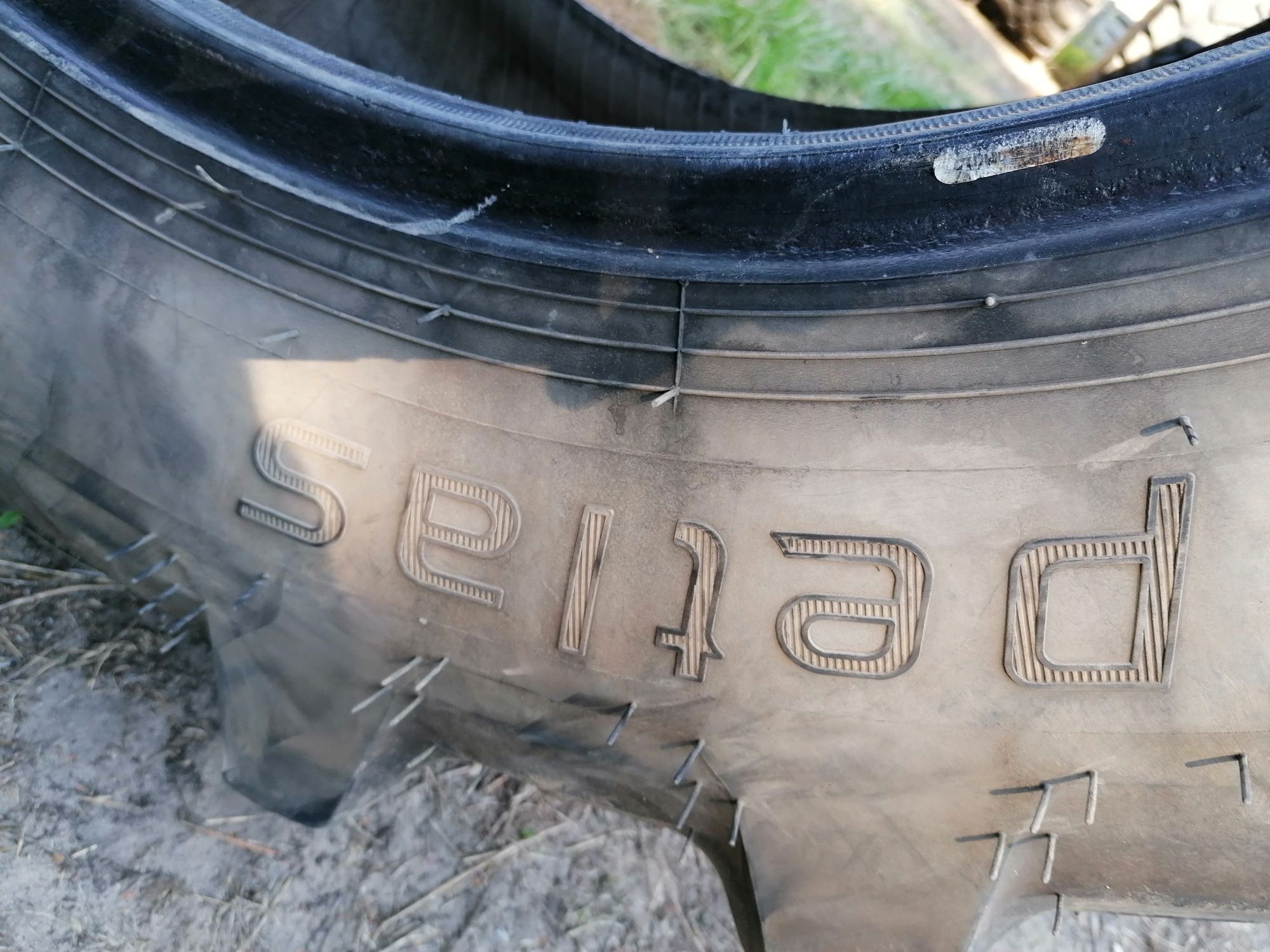 Opona 440/65r28  440/65-28