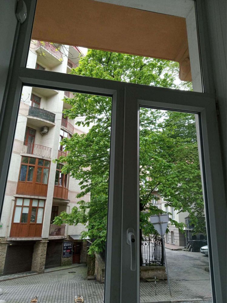 3-кімнатна квартира з ремонтом, вул. Богуна, австріяк, центр 77м2
