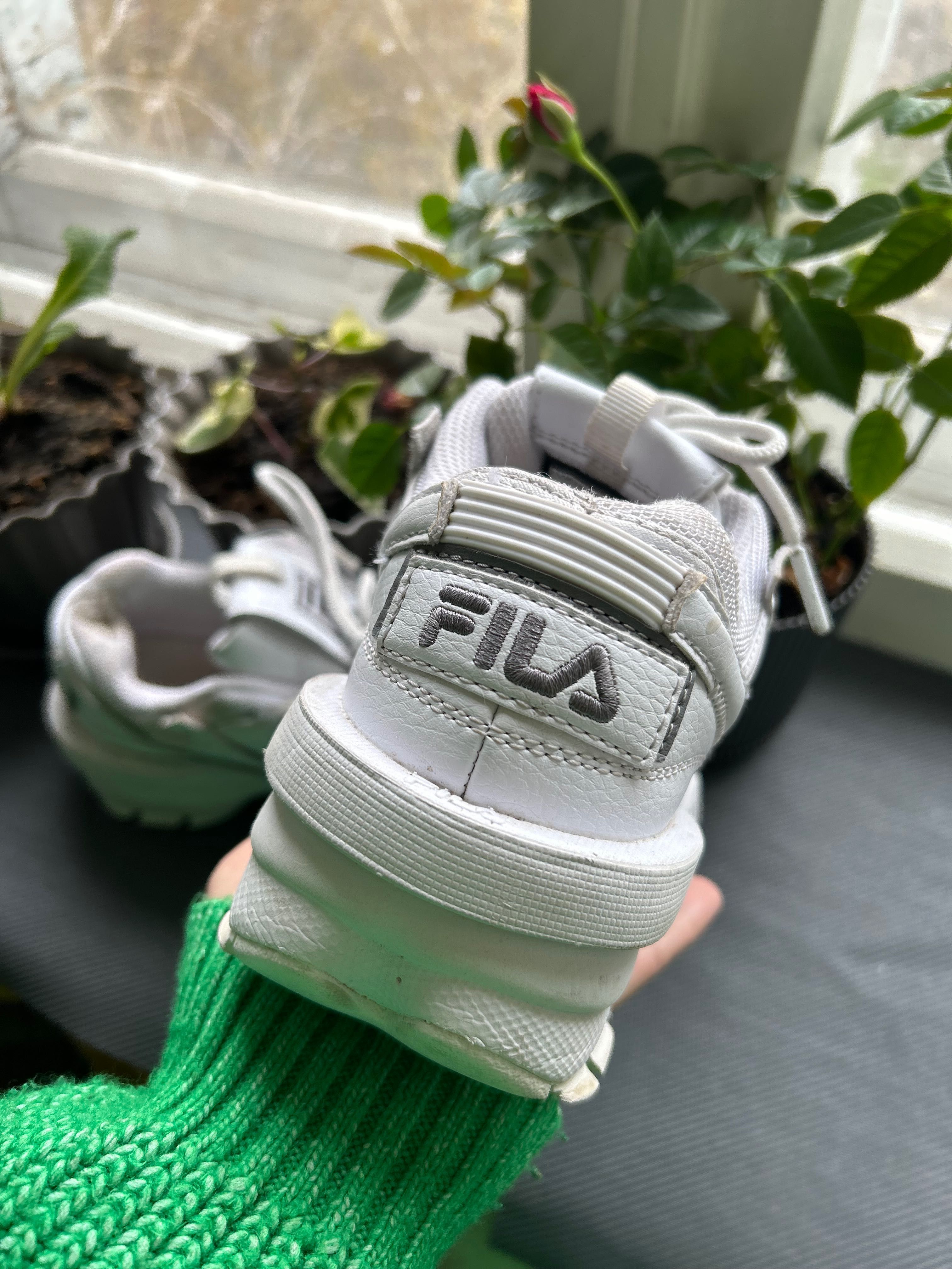 Оригінальні кросівки Fila, дуже зручні