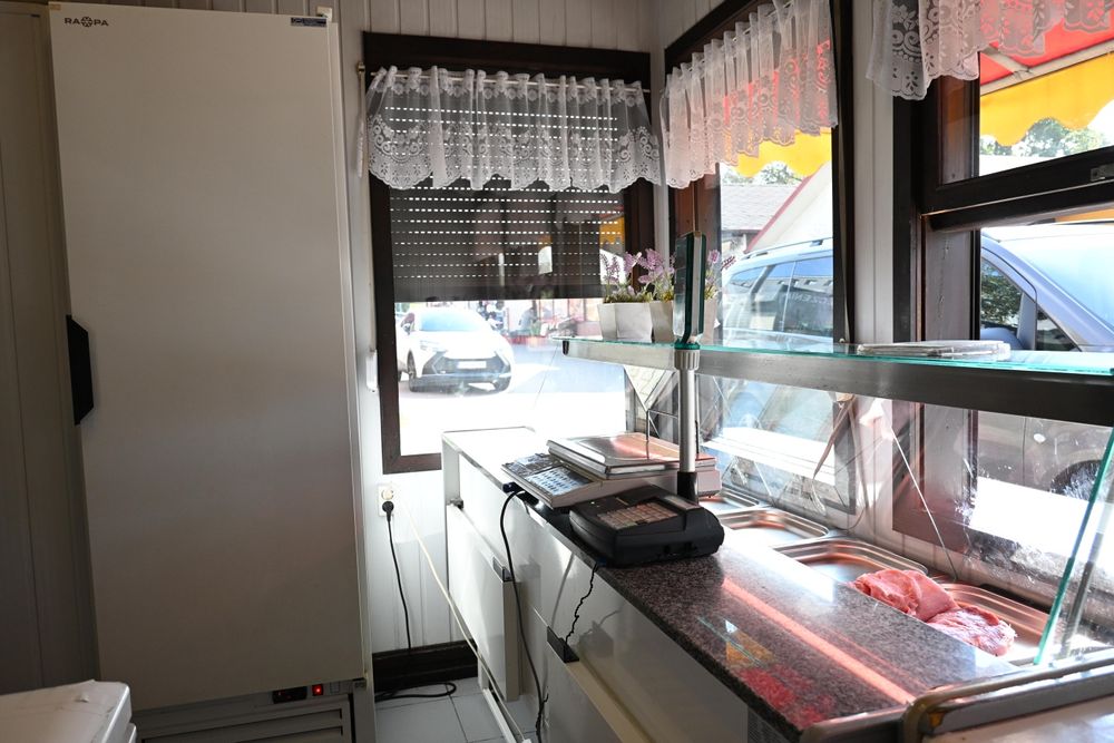 Sprzedam kiosk handlowy