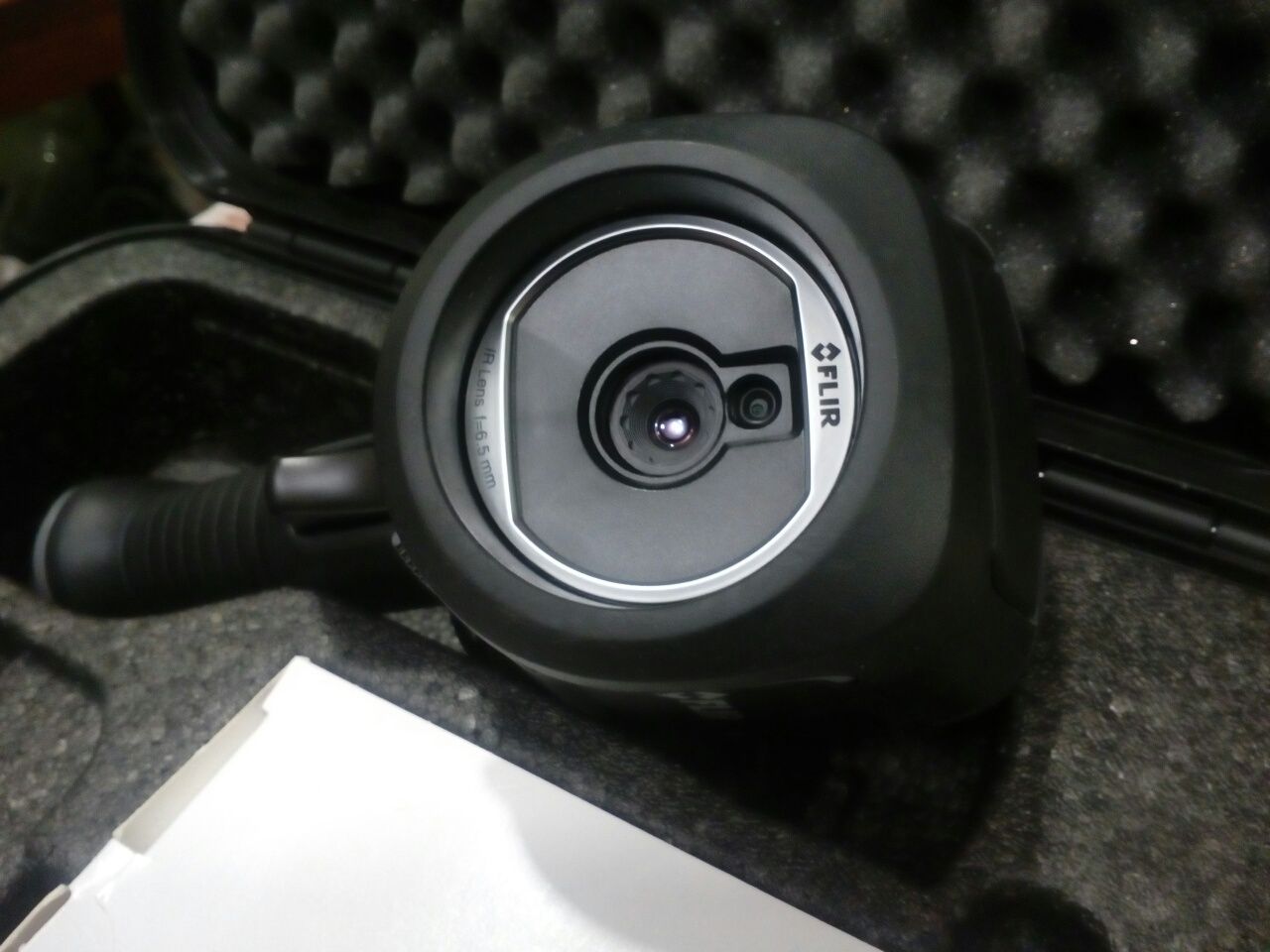 Тепловизор flir e8