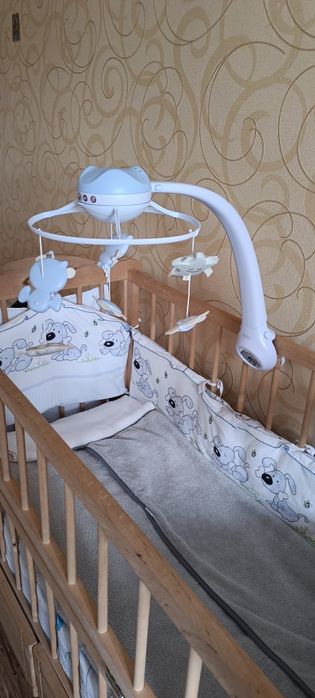 Музичний мобіль з проетором Infantino 3 в 1