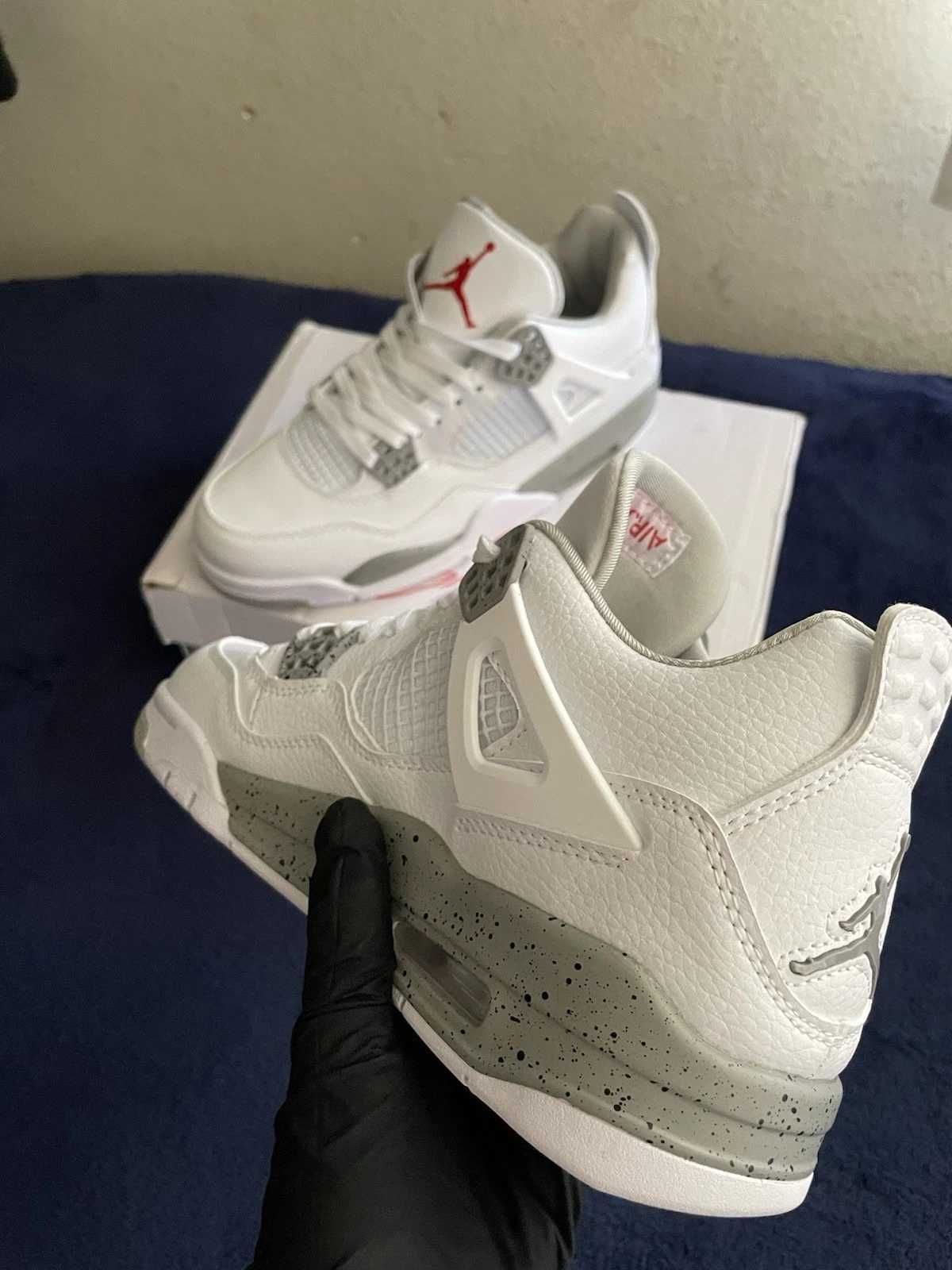 Jordan4RetroUnisextrampkiWhiteOreo.40