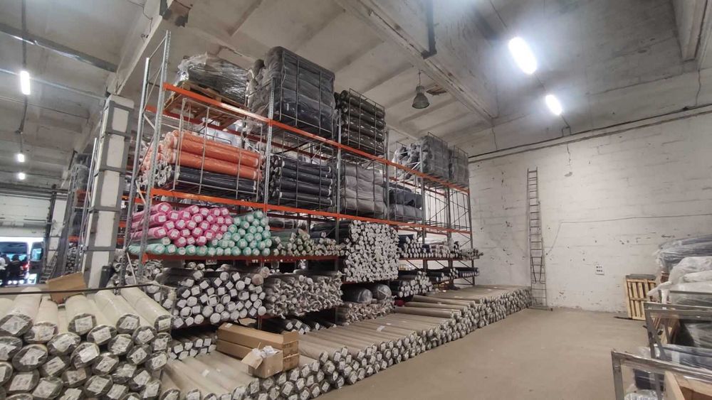 Стелажі в наявності  та на замовлення