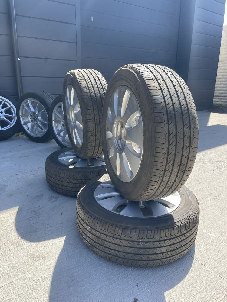 Диски з резиною Ауді оригінал 205/55r16