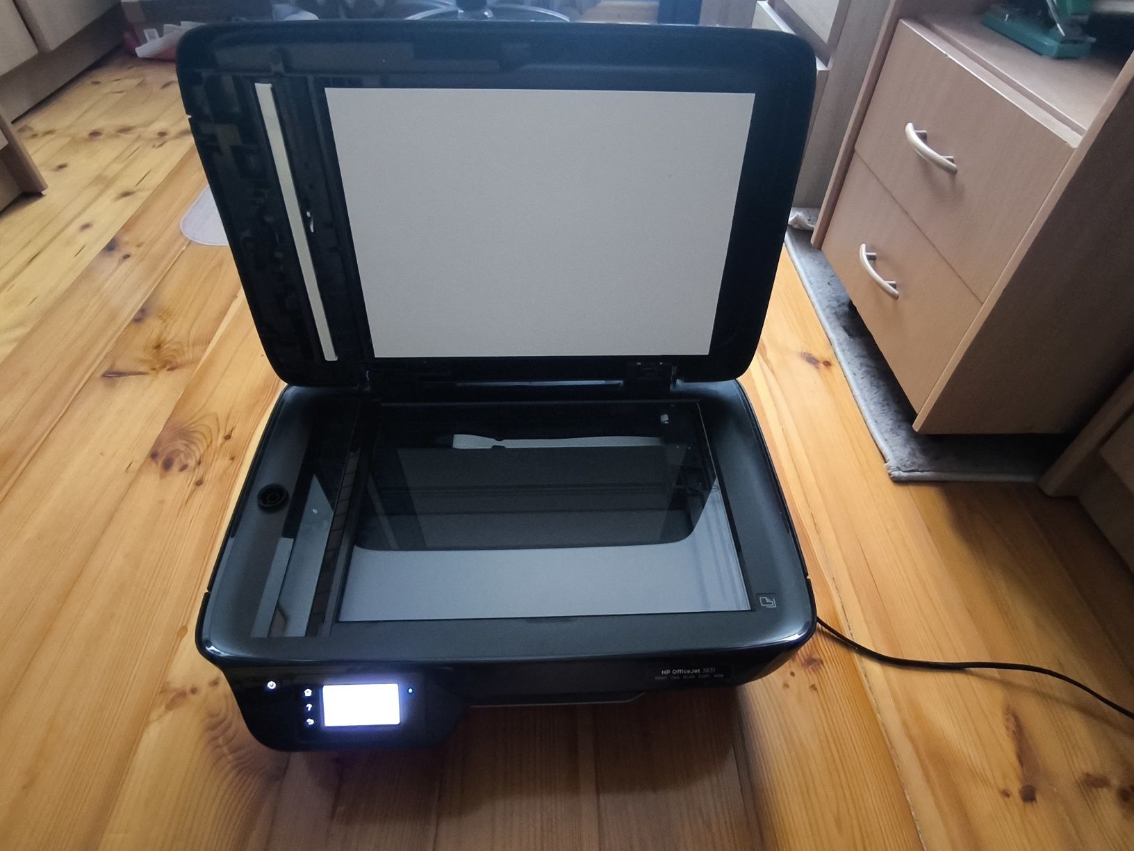 HP OfficeJet 3831 Wi-Fi, skaner, kopiarka. Bardzo dobry stan
