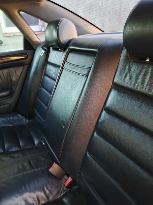 Audi A6 C5 4.2 v8 300km Quattro