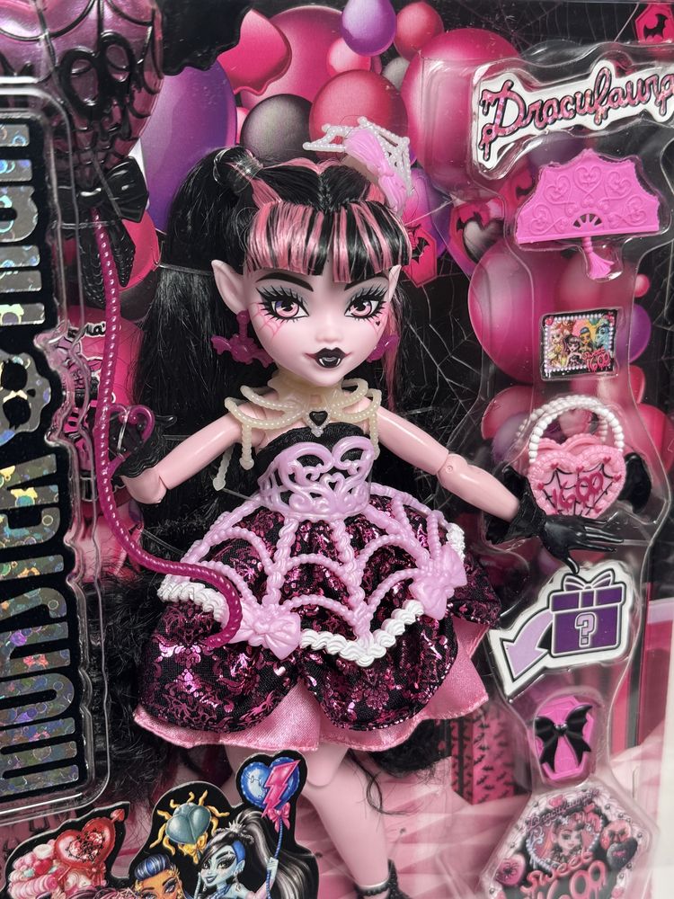 Дракулаура Monster High Scary Sweet Birthday 1600 Draculaura