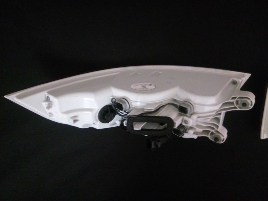 GX73-13404-AE Jaguar XE  Europe