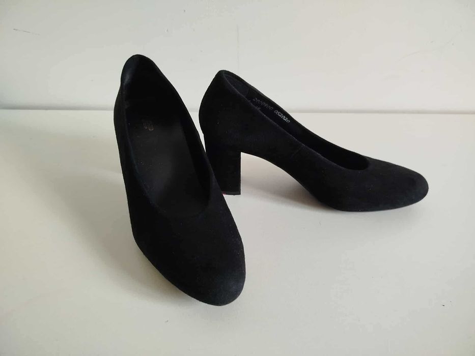 Czółenka na obcasie Lloyd rozm. 38