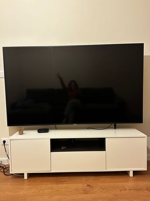 Móvel TV branco 150cm