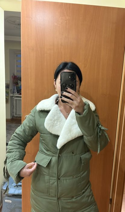 Продам зимову курта,майже нова