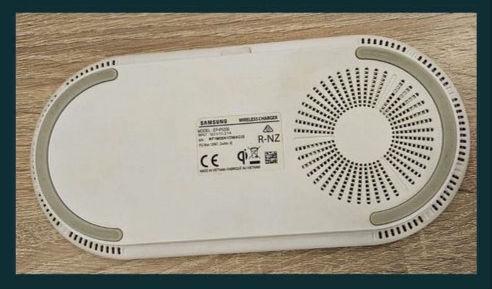 (2650/23) Ładowarka indukcyjna Samsung Duo Pad EP-P5200