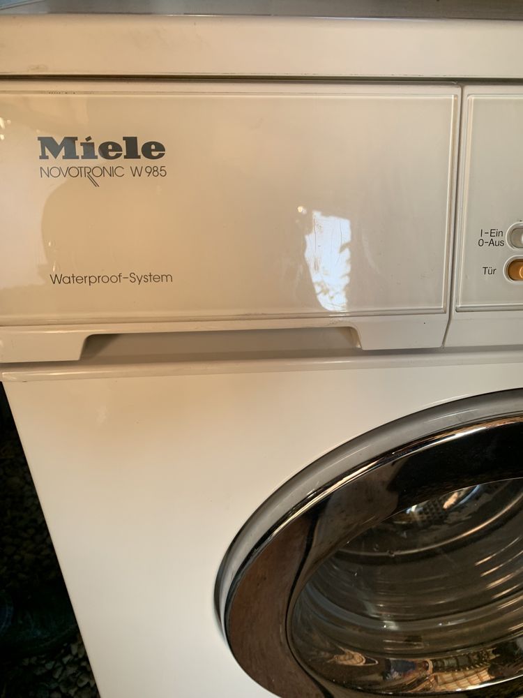 Пральна машина Miele novotronic