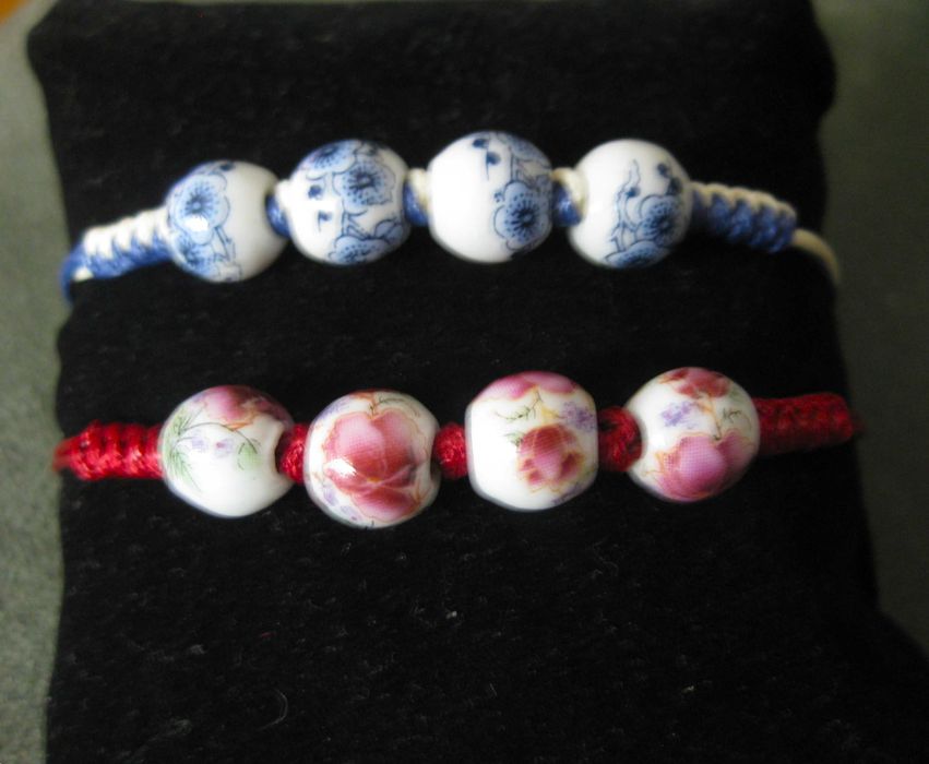 Pulseira Ajustável c/ Contas de Porcelana NOVO - 2 difirentes