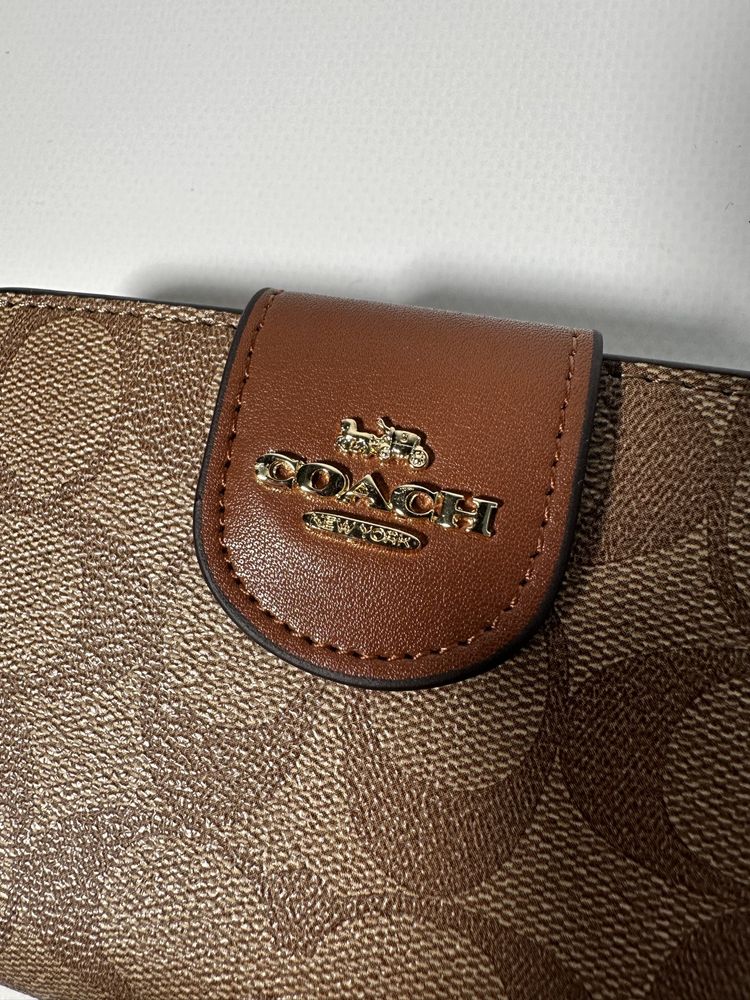 Кошелек Coach кожаный