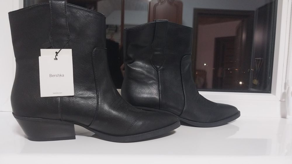 Ботінки Bershka осінні