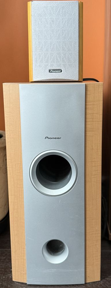 Домашний кинотеатр Pioneer XV-DV88, полный с DVD/CD и кассетной декой