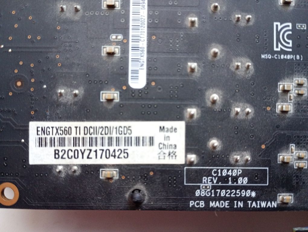 Видеокарта Asus Gtx560 ti 1Gb ddr5 VideoCU2; 2 DVI 1 Hdmi. На 2 монито